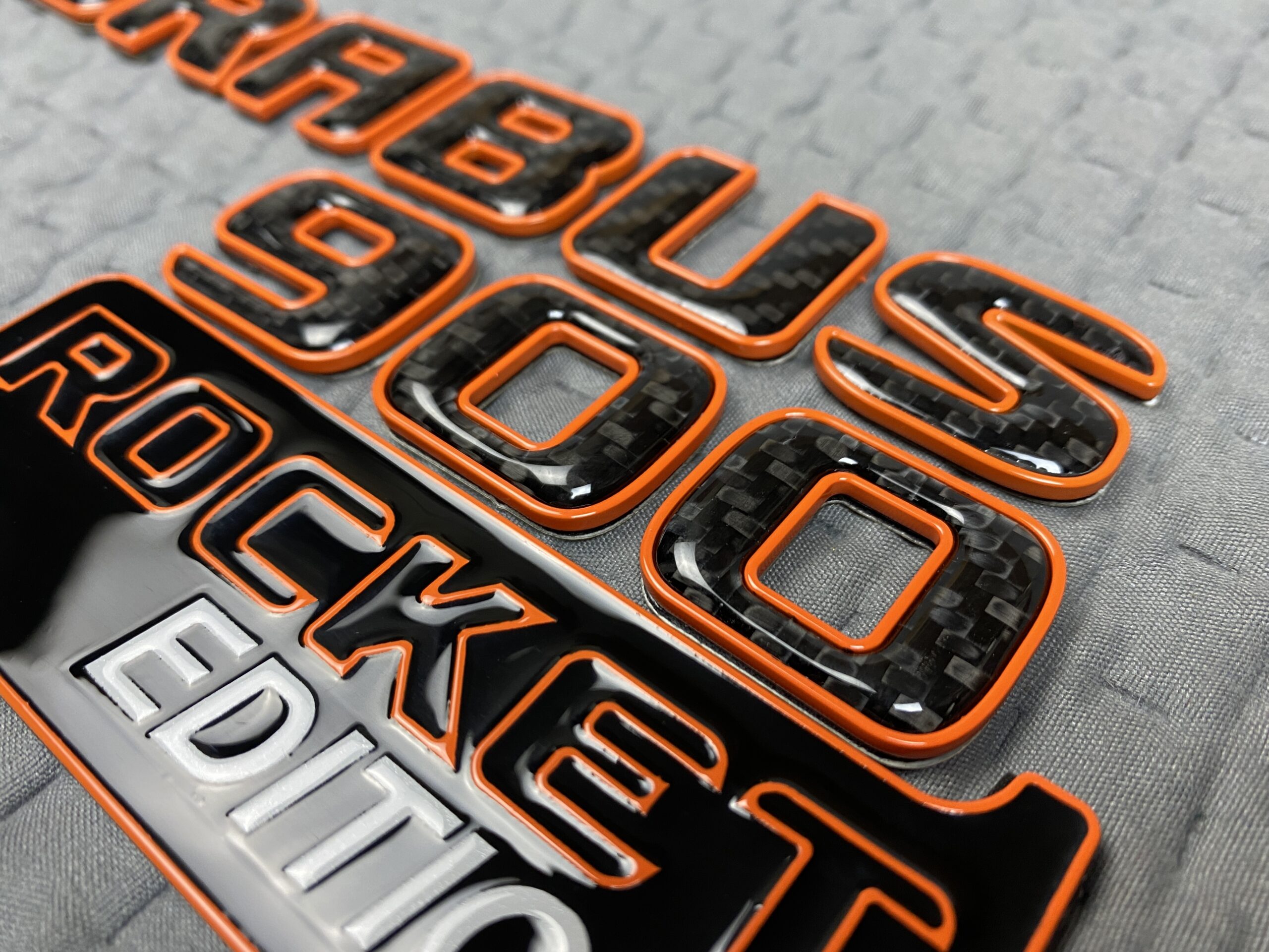 Brabus-ORANGE-badge-logo-emblem-set-for-Mercedes-Benz-W463A-W464-G-Class —  Kubay Design